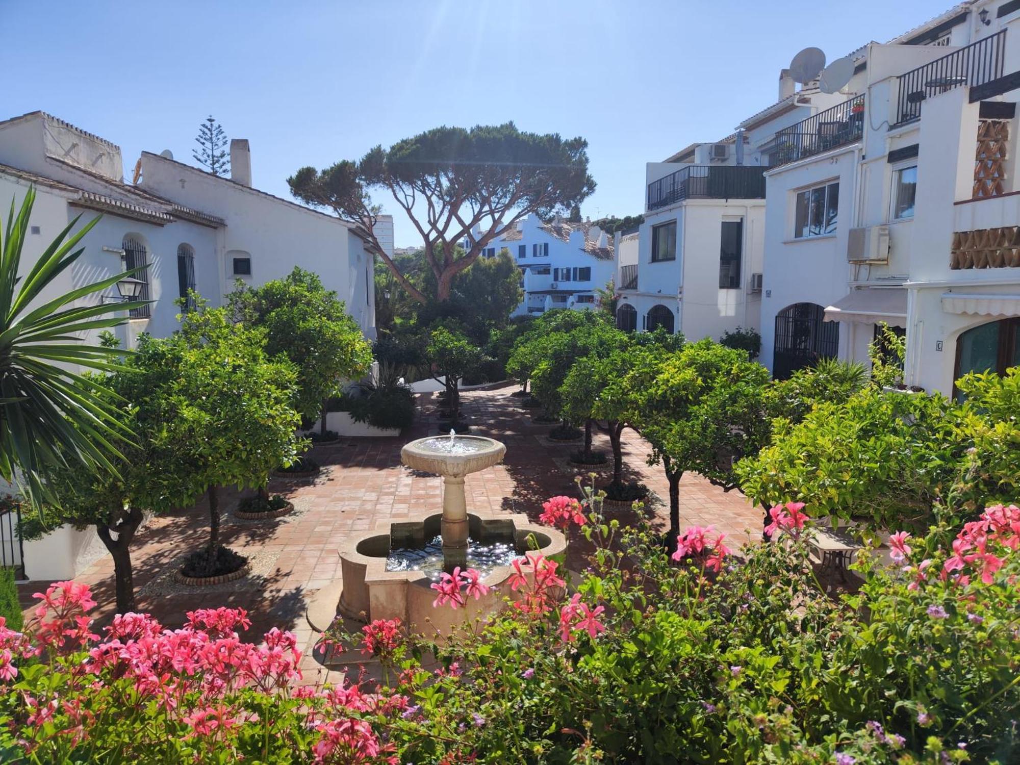 Dona Lola , Luminoso Apartamento Calahonda, Mijas Sitio de Calahonda Kültér fotó